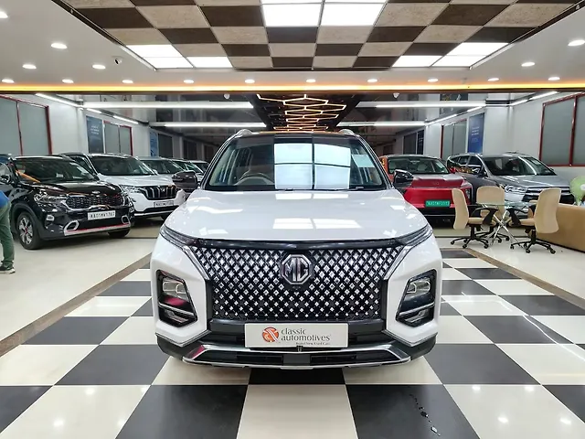 Used 2023 MG Hector Plus in Bangalore Used 2023 MG Hector Plus in Bangalore
