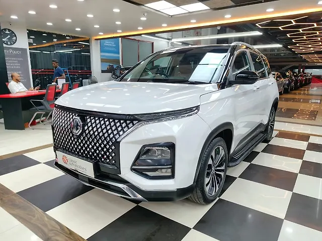 Used MG Hector Plus [2020-2023] Sharp 1.5 Petrol Turbo CVT 6-STR in Bangalore