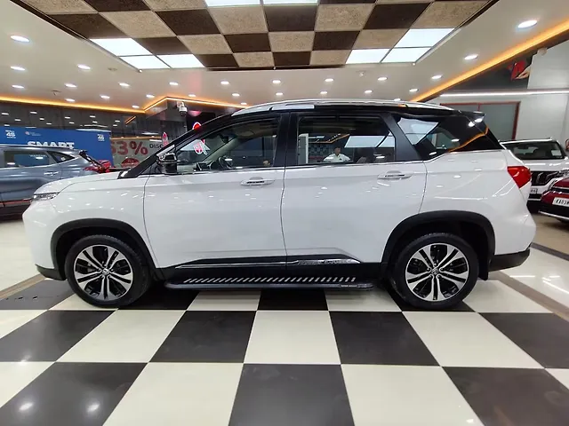 Used MG Hector Plus [2020-2023] Sharp 1.5 Petrol Turbo CVT 6-STR in Bangalore