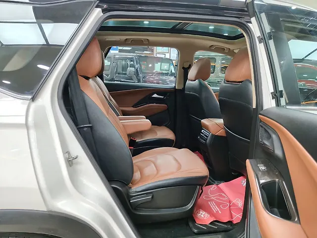 Used MG Hector Plus [2020-2023] Sharp 1.5 Petrol Turbo CVT 6-STR in Bangalore