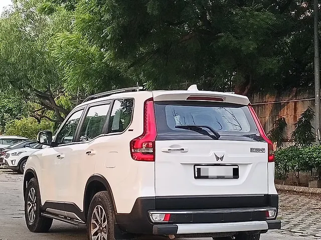 Used Mahindra Scorpio N Z8 Petrol MT 7 STR [2022] in Delhi