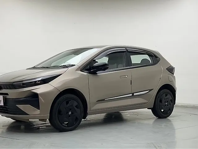 Used 2025 Tata Altroz in Ghaziabad