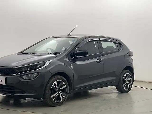 Used 2022 Tata Altroz in Kolkata