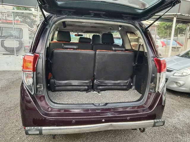 Used Toyota Innova Crysta [2016-2020] 2.4 G 8 STR [2016-2017] in Hyderabad