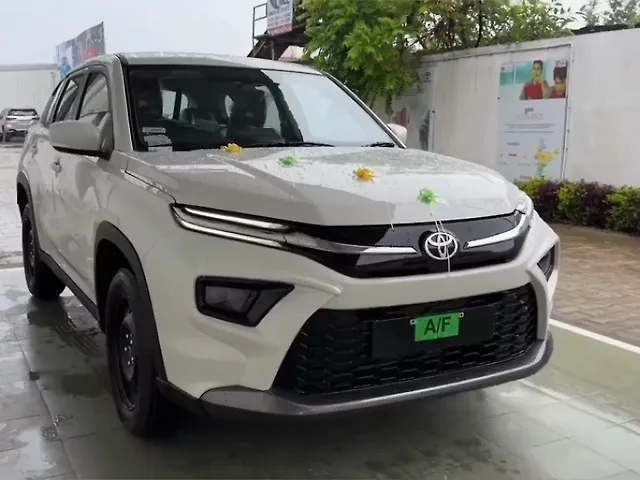 Used 2026 Toyota Urban Cruiser Hyryder in Ahmedabad Used 2026 Toyota Urban Cruiser Hyryder in Ahmedabad
