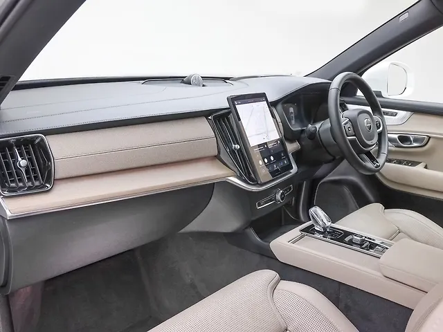 Used Volvo XC90 B5 Ultra in Ludhiana Used Volvo XC90 B5 Ultra in Ludhiana