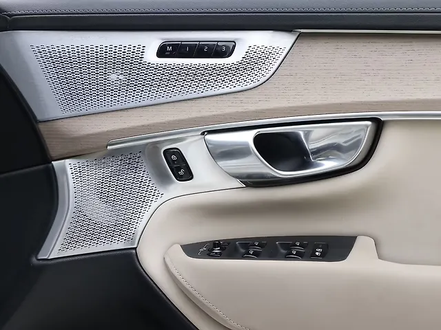 Used Volvo XC90 B5 Ultra in Ludhiana Used Volvo XC90 B5 Ultra in Ludhiana