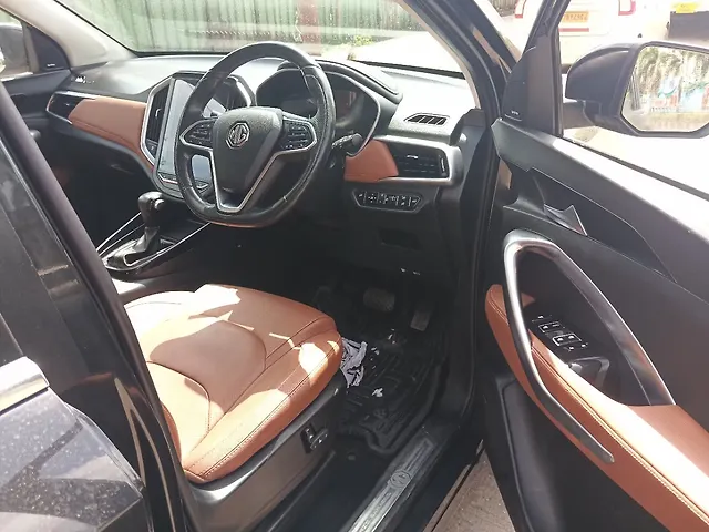 Used MG Hector Plus [2020-2023] Sharp 1.5 Petrol Turbo CVT 6-STR in Mumbai