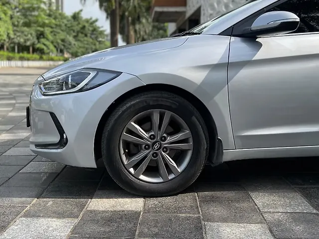 Used Hyundai Elantra SX (O) 2.0 AT in Mumbai