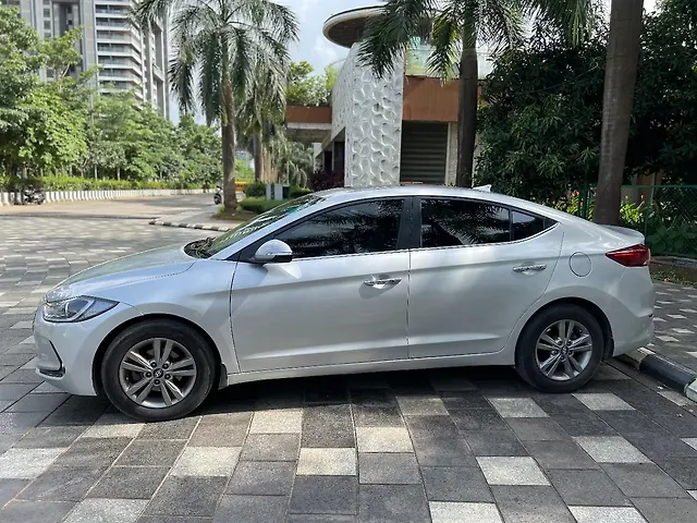Used Hyundai Elantra SX (O) 2.0 AT in Mumbai