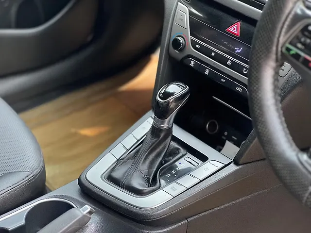 Used Hyundai Elantra SX (O) 2.0 AT in Mumbai