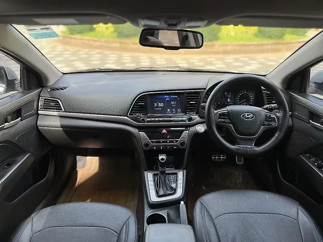 Used Hyundai Elantra SX (O) 2.0 AT in Mumbai