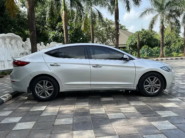 Used Hyundai Elantra SX (O) 2.0 AT in Mumbai