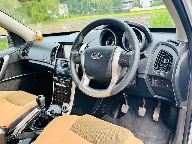 Used Mahindra XUV500 W7 [2018-2020] in Kollam