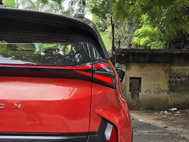 Used Tata Nexon Fearless Plus PS 1.2 iCNG [2023-2025] in Delhi