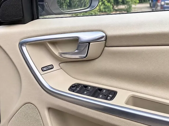 Used Volvo XC60 [2015-2017] D5 in Delhi