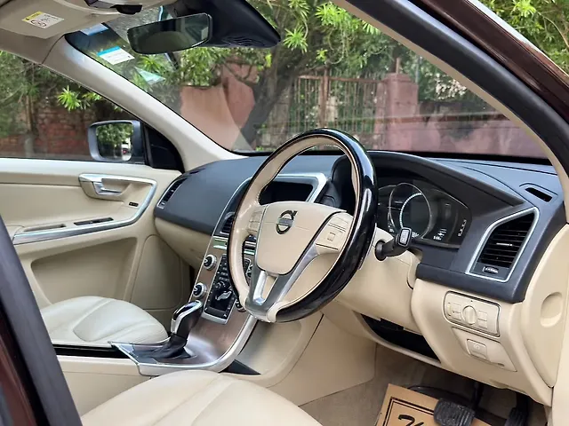 Used Volvo XC60 [2015-2017] D5 in Delhi