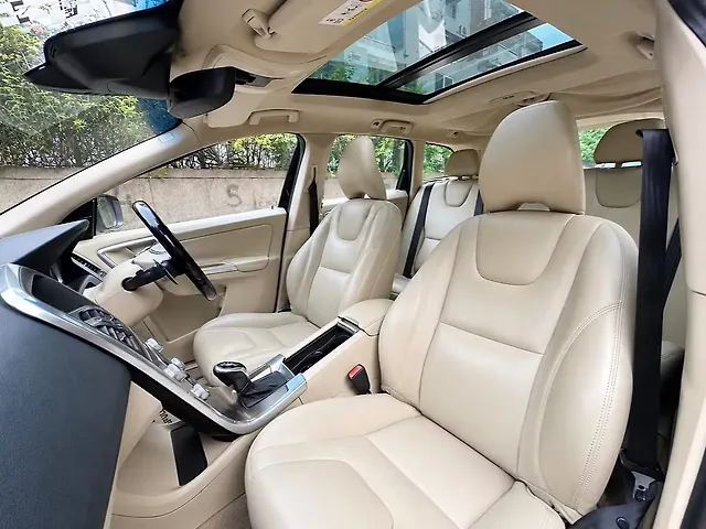 Used Volvo XC60 [2015-2017] D5 in Delhi