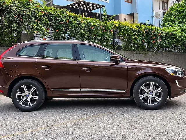 Used Volvo XC60 [2015-2017] D5 in Delhi