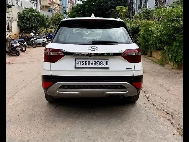 Used Hyundai Alcazar [2023-2024] Signature (O) 7 Seater 1.5 Diesel AT in Hyderabad