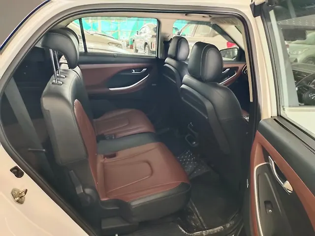 Used Hyundai Alcazar [2023-2024] Signature (O) 7 Seater 1.5 Diesel AT in Hyderabad