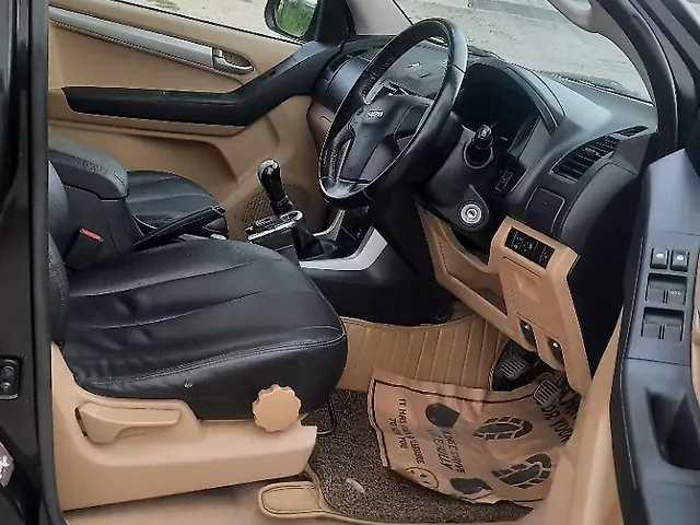 Used Isuzu D-Max V-Cross [2016-2018] 4x4 in Mohali