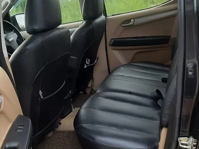 Used Isuzu D-Max V-Cross [2016-2018] 4x4 in Mohali