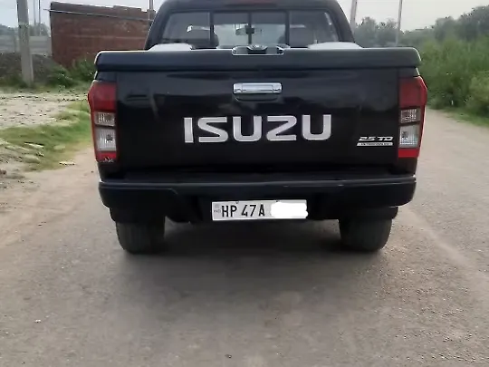 Used Isuzu D-Max V-Cross [2016-2018] 4x4 in Mohali
