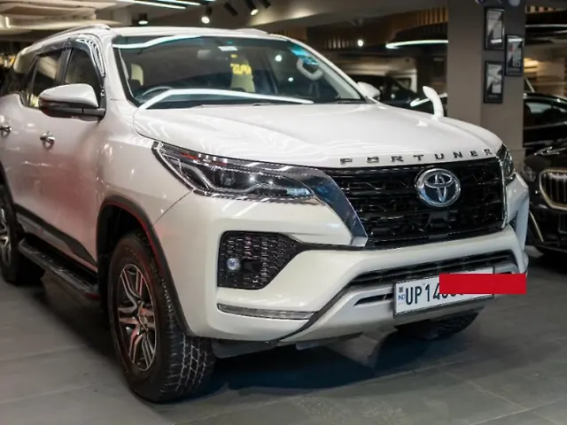 Used 2024 Toyota Fortuner in Delhi Used 2024 Toyota Fortuner in Delhi