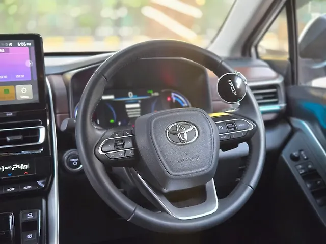 Used Toyota Innova Hycross VX (O) Hybrid (Electric + Petrol) Automatic (e-CVT) 7 STR in Delhi Used Toyota Innova Hycross VX (O) Hybrid (Electric + Petrol) Automatic (e-CVT) 7 STR in Delhi