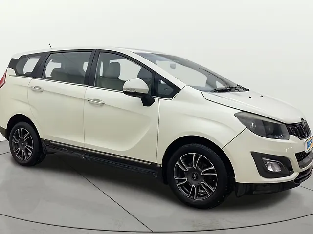 Used 2018 Mahindra Marazzo in Ahmedabad Used 2018 Mahindra Marazzo in Ahmedabad