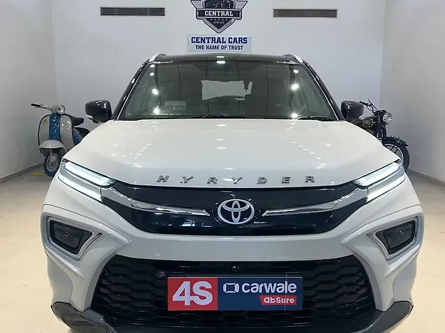 Used 2025 Toyota Urban Cruiser Hyryder in Kolhapur