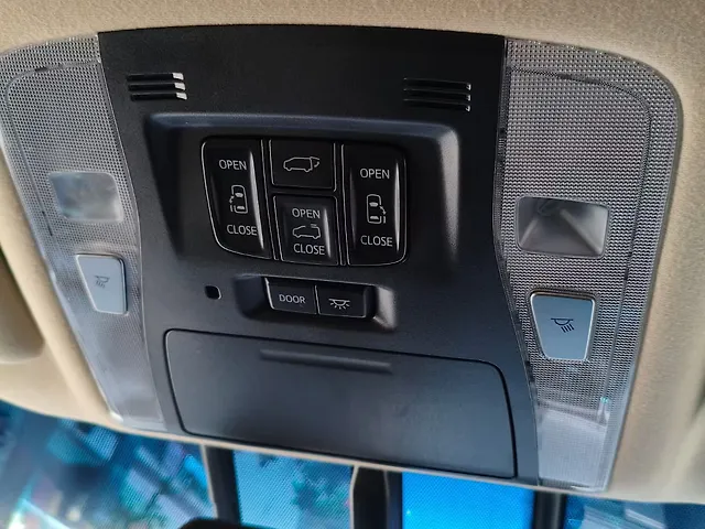 Used Toyota Vellfire [2020-2023] Executive Lounge in Mumbai