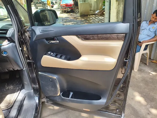 Used Toyota Vellfire [2020-2023] Executive Lounge in Mumbai