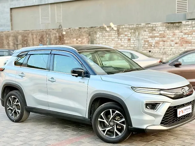 Used 2023 Toyota Urban Cruiser Hyryder in Surat Used 2023 Toyota Urban Cruiser Hyryder in Surat