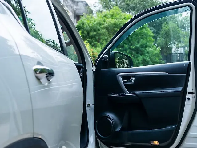 Used Toyota Fortuner 4x2 2WD Petrol 2.7L Automatic (TC) in Delhi Used Toyota Fortuner 4x2 2WD Petrol 2.7L Automatic (TC) in Delhi