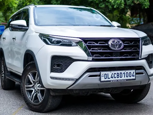 Used Toyota Fortuner 4x2 2WD Petrol 2.7L Automatic (TC) in Delhi Used Toyota Fortuner 4x2 2WD Petrol 2.7L Automatic (TC) in Delhi