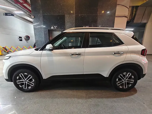 Used Hyundai Venue [2023-2025] SX (O) 1.0 Turbo Petrol DCT in Ahmedabad