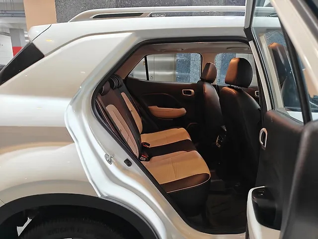 Used Hyundai Venue [2023-2025] SX (O) 1.0 Turbo Petrol DCT in Ahmedabad