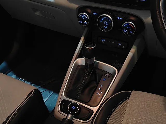 Used Hyundai Venue [2023-2025] SX (O) 1.0 Turbo Petrol DCT in Ahmedabad