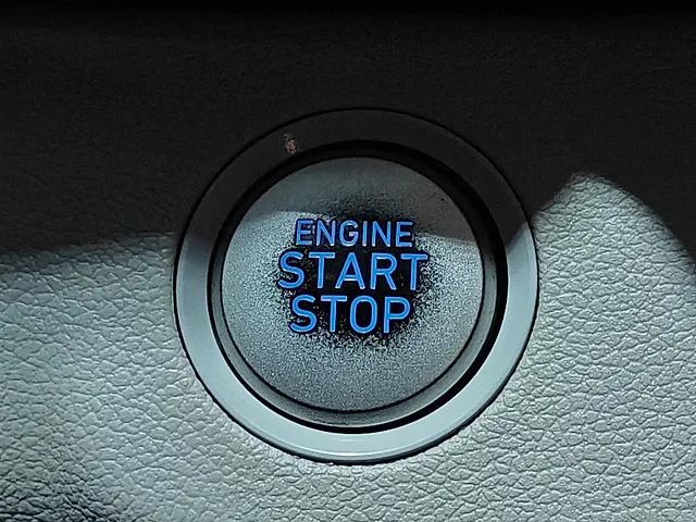 Used Hyundai Venue [2023-2025] SX (O) 1.0 Turbo Petrol DCT in Ahmedabad