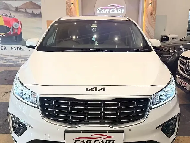 Used 2021 Kia Carnival in Hyderabad