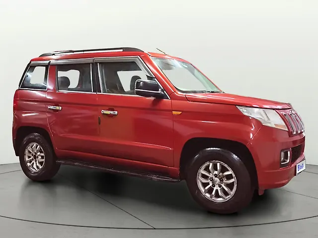 Used 2016 Mahindra TUV300 in Surat