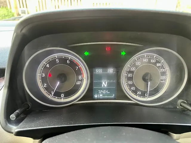 Used Maruti Suzuki Dzire VXi Petrol Automatic (AMT) in Delhi