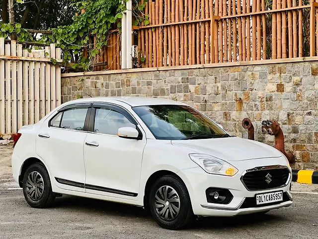 Used Maruti Suzuki Dzire VXi Petrol Automatic (AMT) in Delhi