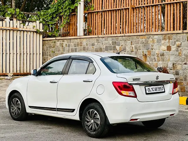 Used Maruti Suzuki Dzire VXi Petrol Automatic (AMT) in Delhi