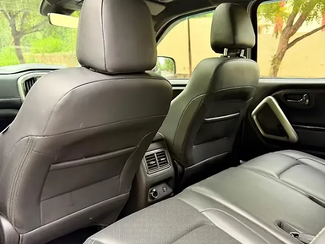 Used Mahindra Scorpio N Z8 L 2WD Petrol 2.0L Turbo Automatic 7 STR [2025-2026] in Delhi