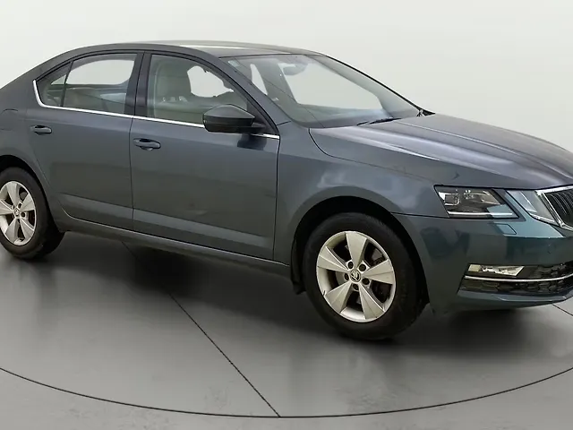 Used 2017 Skoda Octavia in Mumbai
