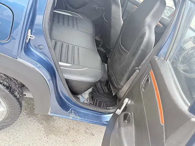 Used Renault Kwid [2015-2019] 1.0 RXT AMT Opt [2016-2019] in Rudrapur