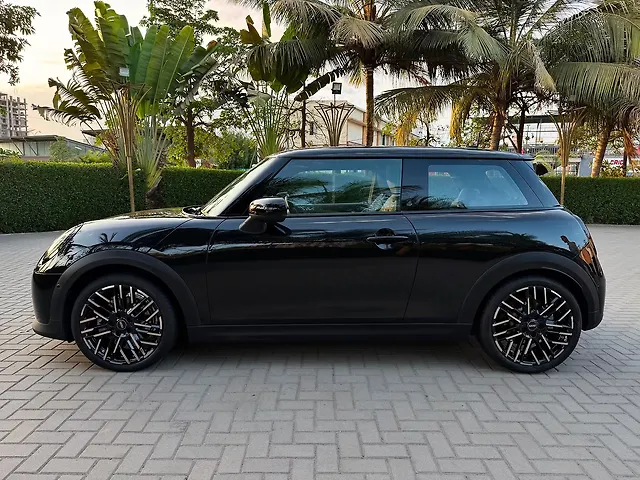 Used Mini Cooper S in Surat